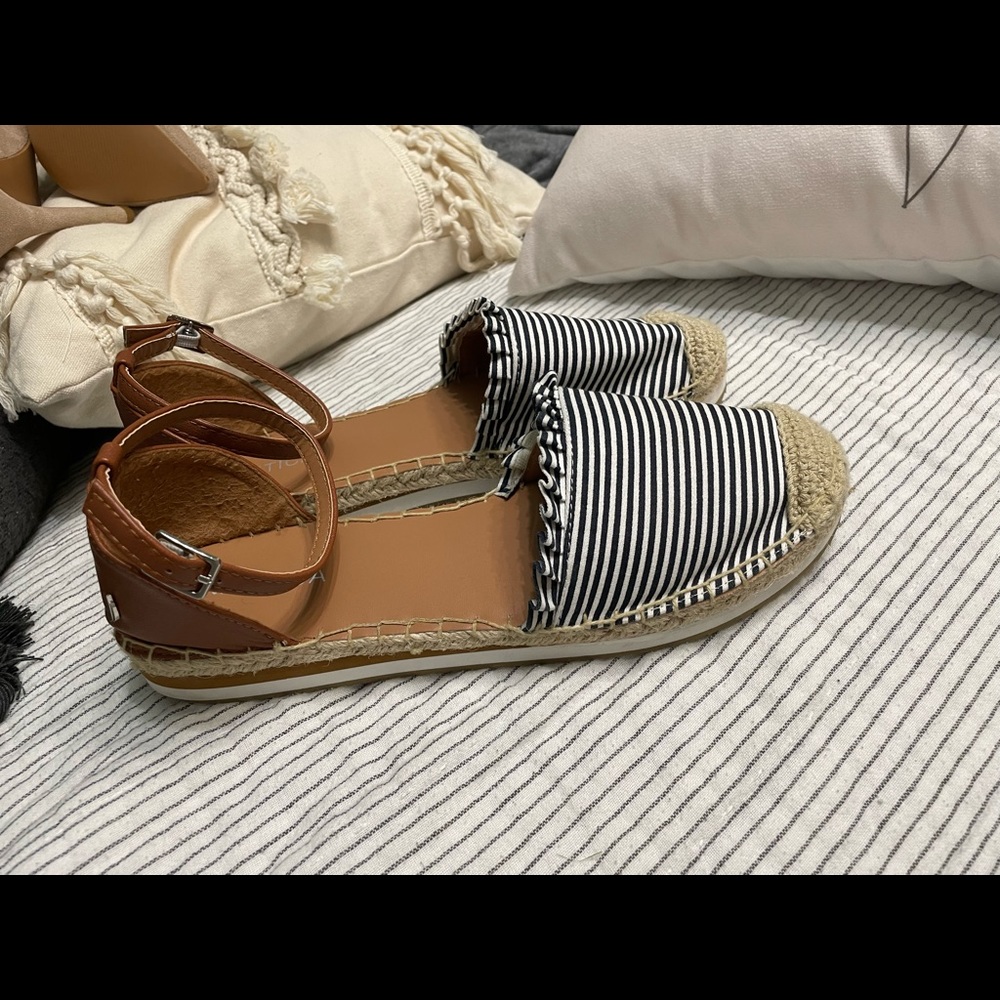 Two tone ankle strap shoes